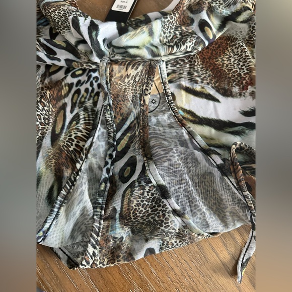 Tops - NWT Animal Print Women Top Size M